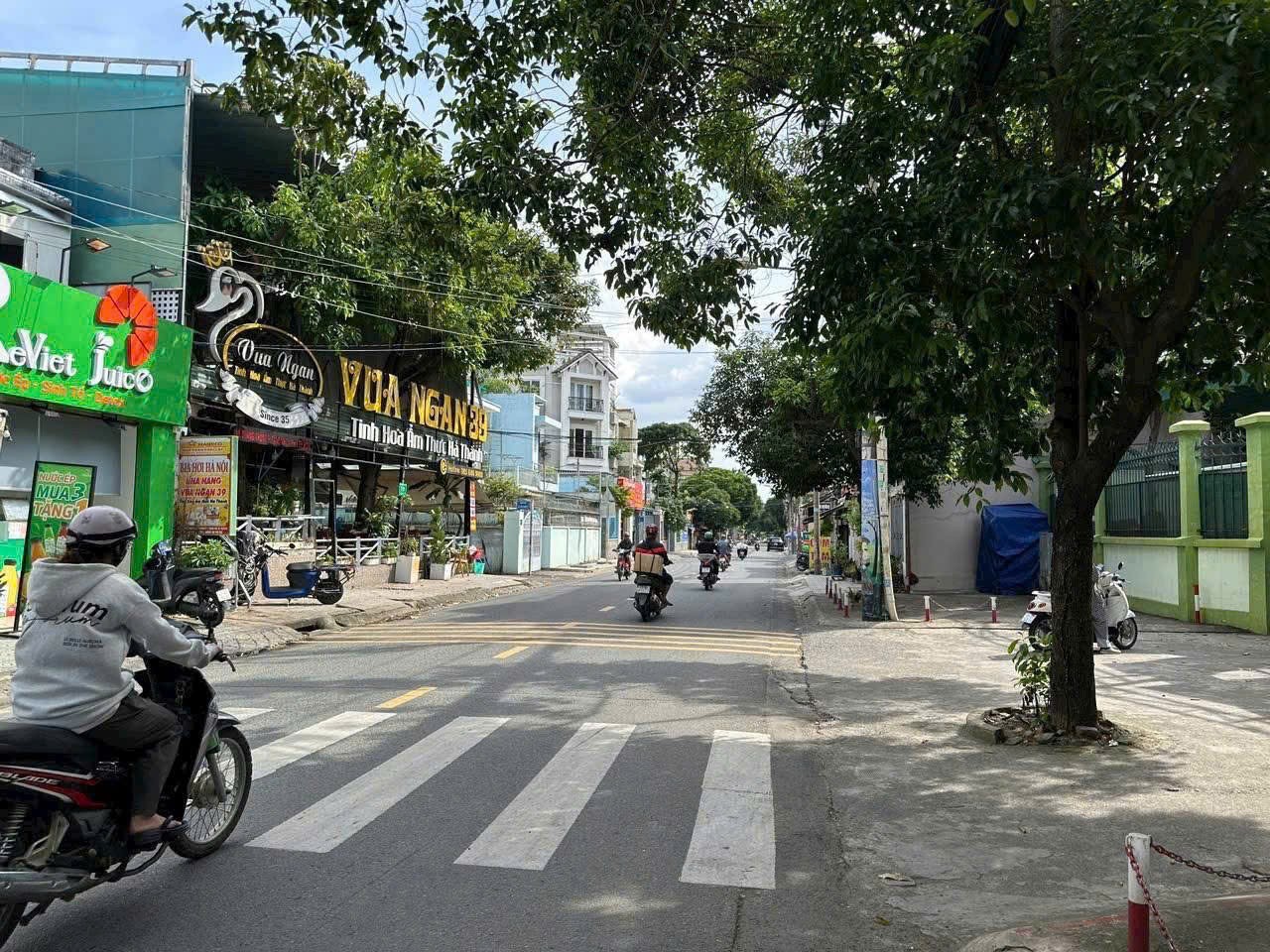 Cần bán Nhà mặt tiền Phường Hiệp Phú, Quận 9, Diện tích 303m², Giá 27 Tỷ