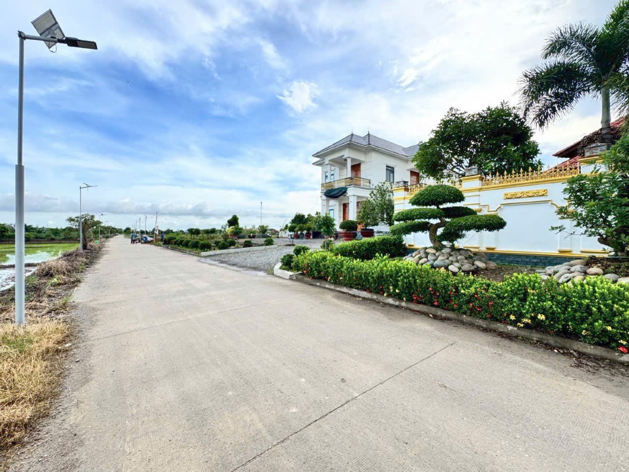 Đất nền thổ cư 351m2 mt đường xe tải xã Tân Lân giá đầu tư 1 tỏi 490tr 2
