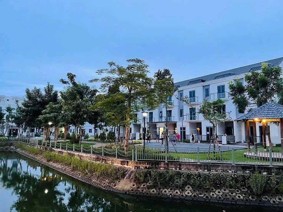 Cho thuê Nhà mặt tiền Quận 9, Hồ Chí Minh, Diện tích 192m², Giá 20 Triệu/tháng 11