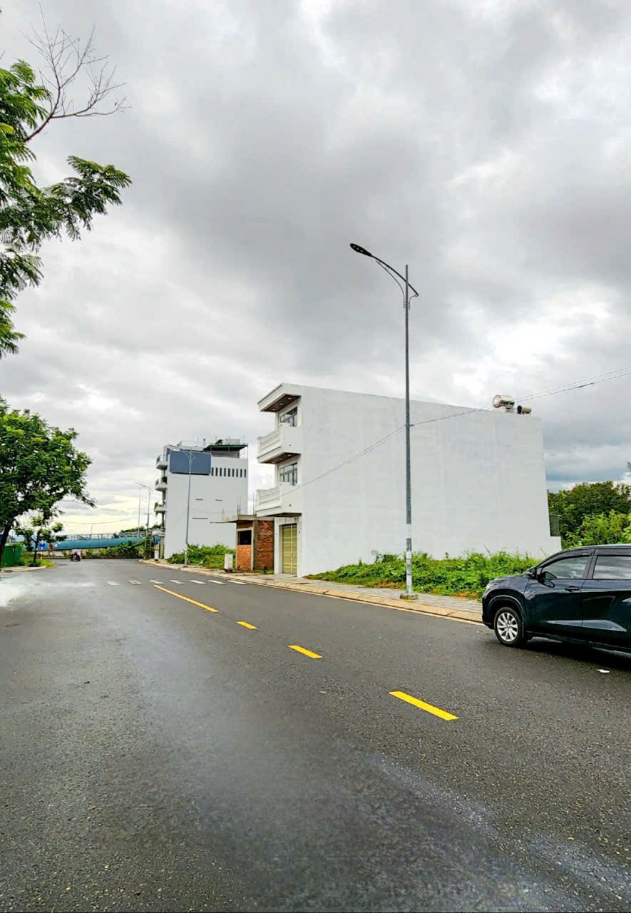 BÁN LÔ MẶT TIỀN ĐƯỜNG SỐ 13 KĐT LÊ HỒNG PHONG 2, NHA TRANG.