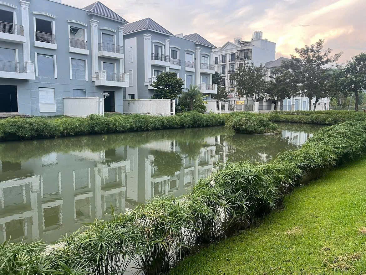 Cần bán Biệt thự Quận 9, Hồ Chí Minh, Diện tích 300m², Giá 59 Tỷ 3
