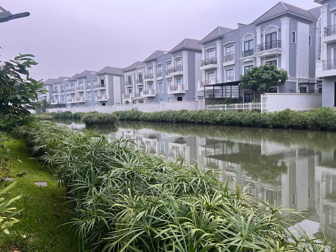 Cần bán Biệt thự Quận 9, Hồ Chí Minh, Diện tích 300m², Giá 59 Tỷ 2