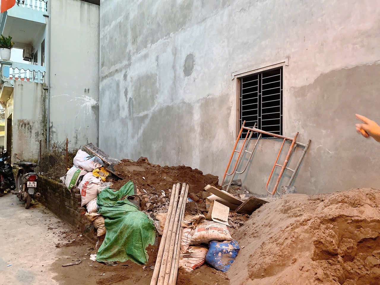 BÁN ĐẤT NGỌC THỤY MẶT NGÕ Ô TÔ THÔNG 42M2 X 5.1 TỶ LONG BIÊN -HÀ NỘI.