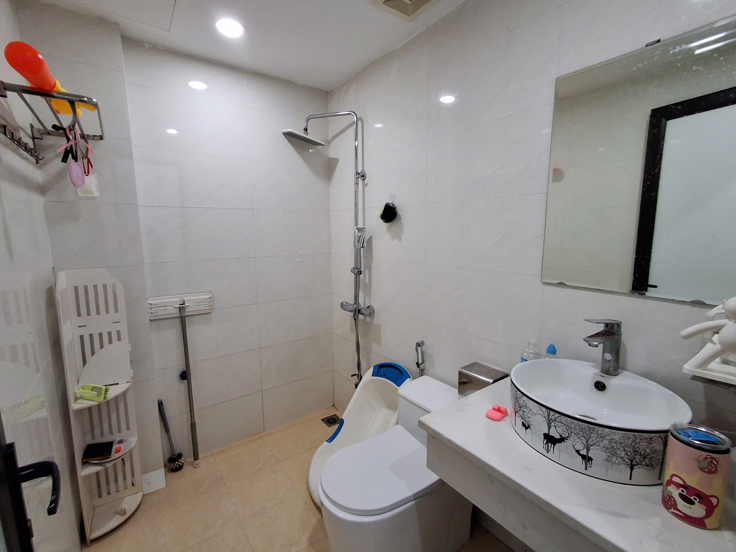 NHÀ ĐẸP KHU PHÂN LÔ 918 Phúc Đồng 40/45 m2 X 6 Tầng mặt tiền 3.6m,13.5 tỷ Long Biên-Hà Nội. 5