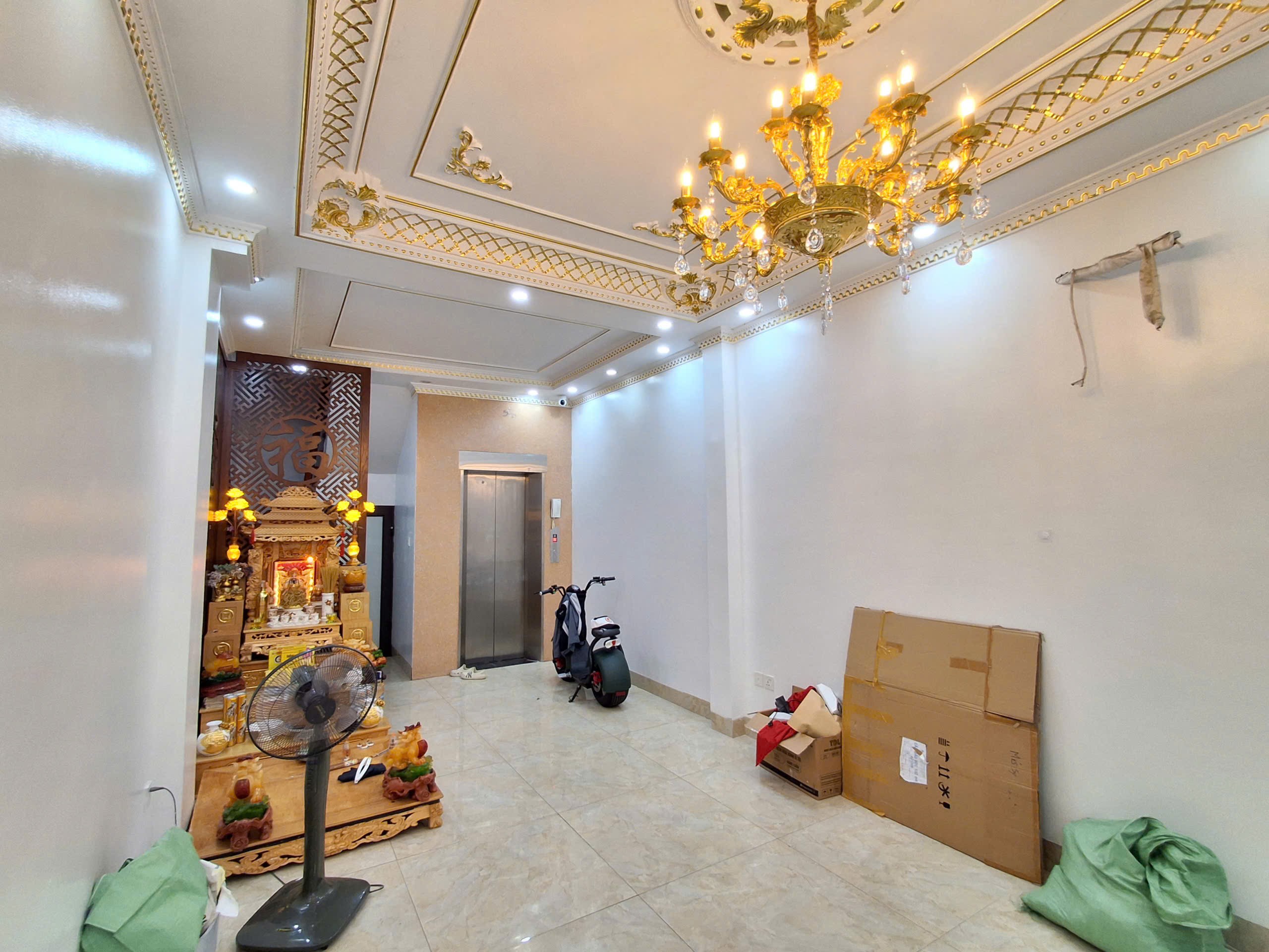 NHÀ ĐẸP KHU PHÂN LÔ 918 Phúc Đồng 40/45 m2 X 6 Tầng mặt tiền 3.6m,13.5 tỷ Long Biên-Hà Nội.