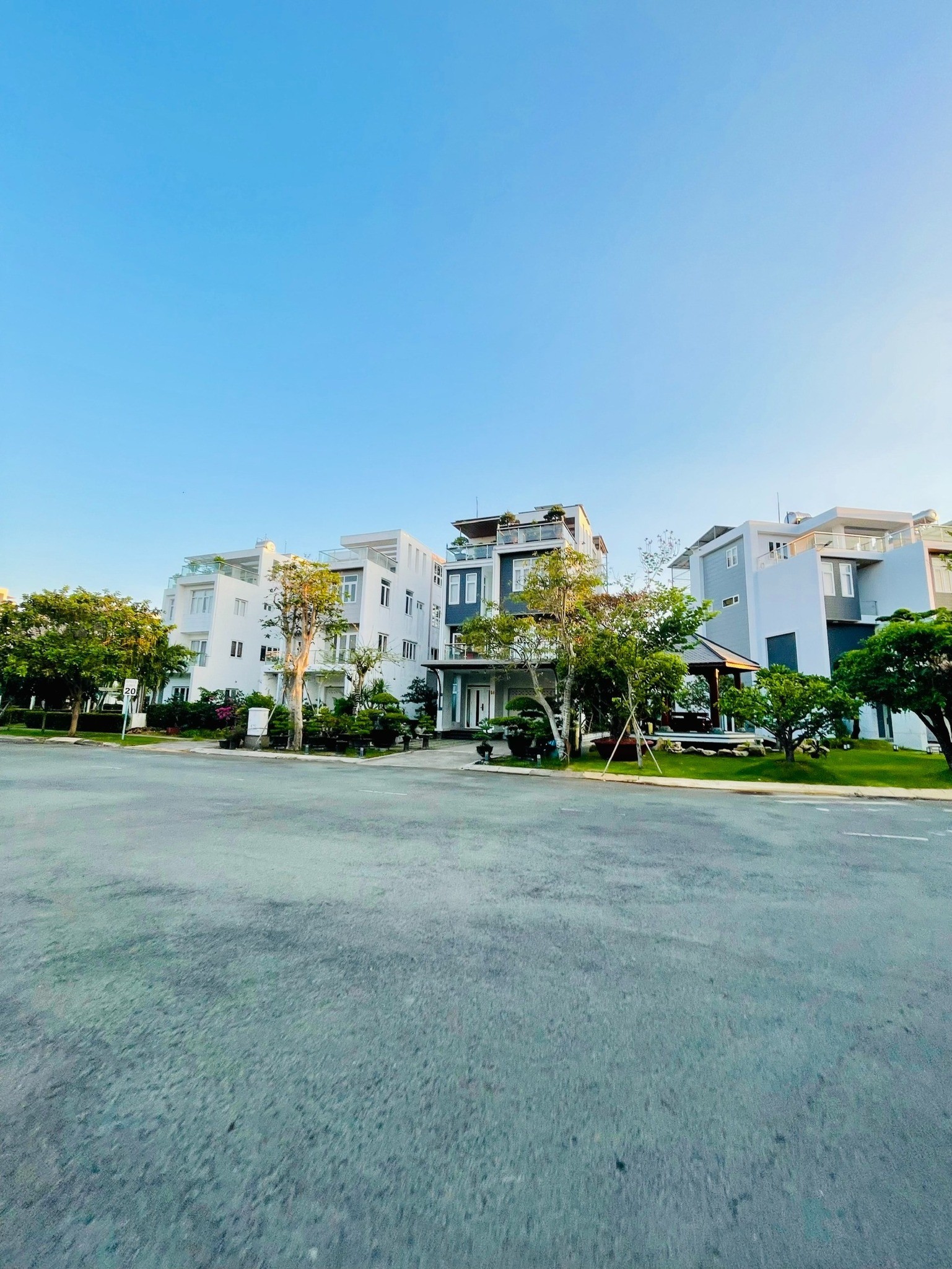 Cho thuê Biệt thự Quận 9, Hồ Chí Minh, Diện tích 200m², Giá 40 Triệu/tháng 2