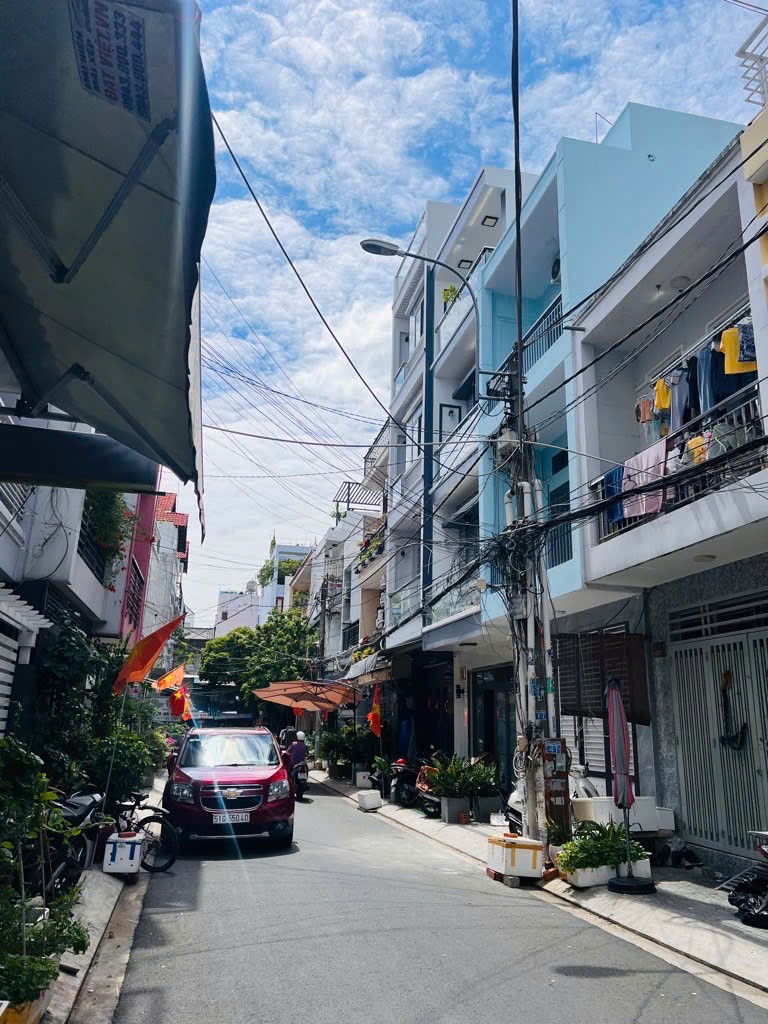Nhà MT Đường Số 3, liền kề Phú Mỹ Hưng, ở–kinh doanh, 10,5 tỷ 2