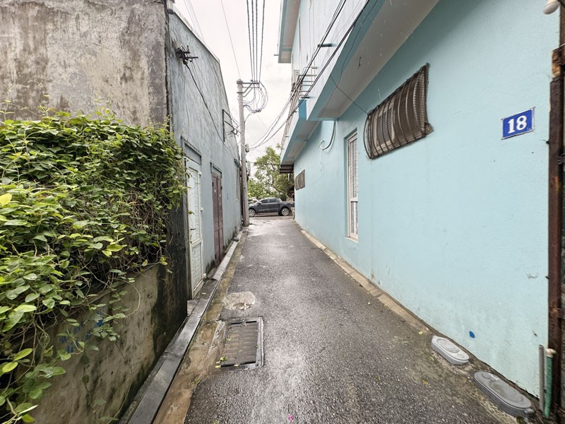 Cần bán 61m2 nhà 2 tầng cách 10m ra mặt ngõ 103 Ngô Xuân Quảng. Xung quanh bạt ngàn tiện ích 6