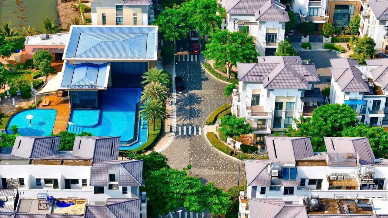 Cần bán Nhà mặt tiền Phường Phước Long B, Quận 9, Diện tích 225m², Giá 28 Tỷ 9