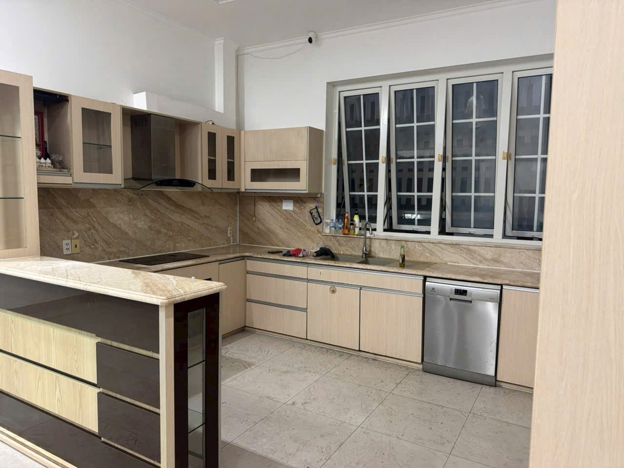 Cần bán Biệt thự Phường Phước Long B, Quận 9, Diện tích 300m², Giá 034 Tỷ
