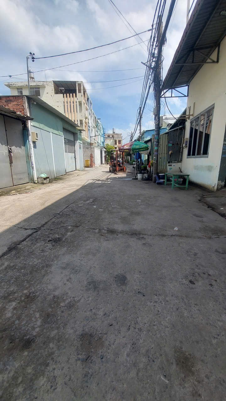 XƯỞNG SIÊU ĐẸP (16x22.4) HÓC MÔN – CÁCH QL22 CHỈ 500M – GIÁ CỰC HẤP DẪN - ALO NGAY 2