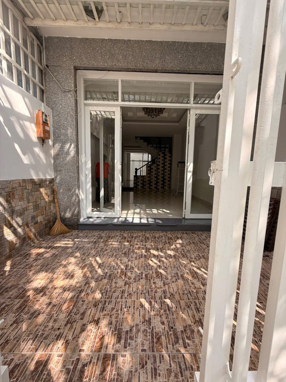 Cho thuê nhà đường số 43 An Phú Hưng,Quận 7,dt 4x18m,h.tâyGiá 25 Triệu/tháng 2