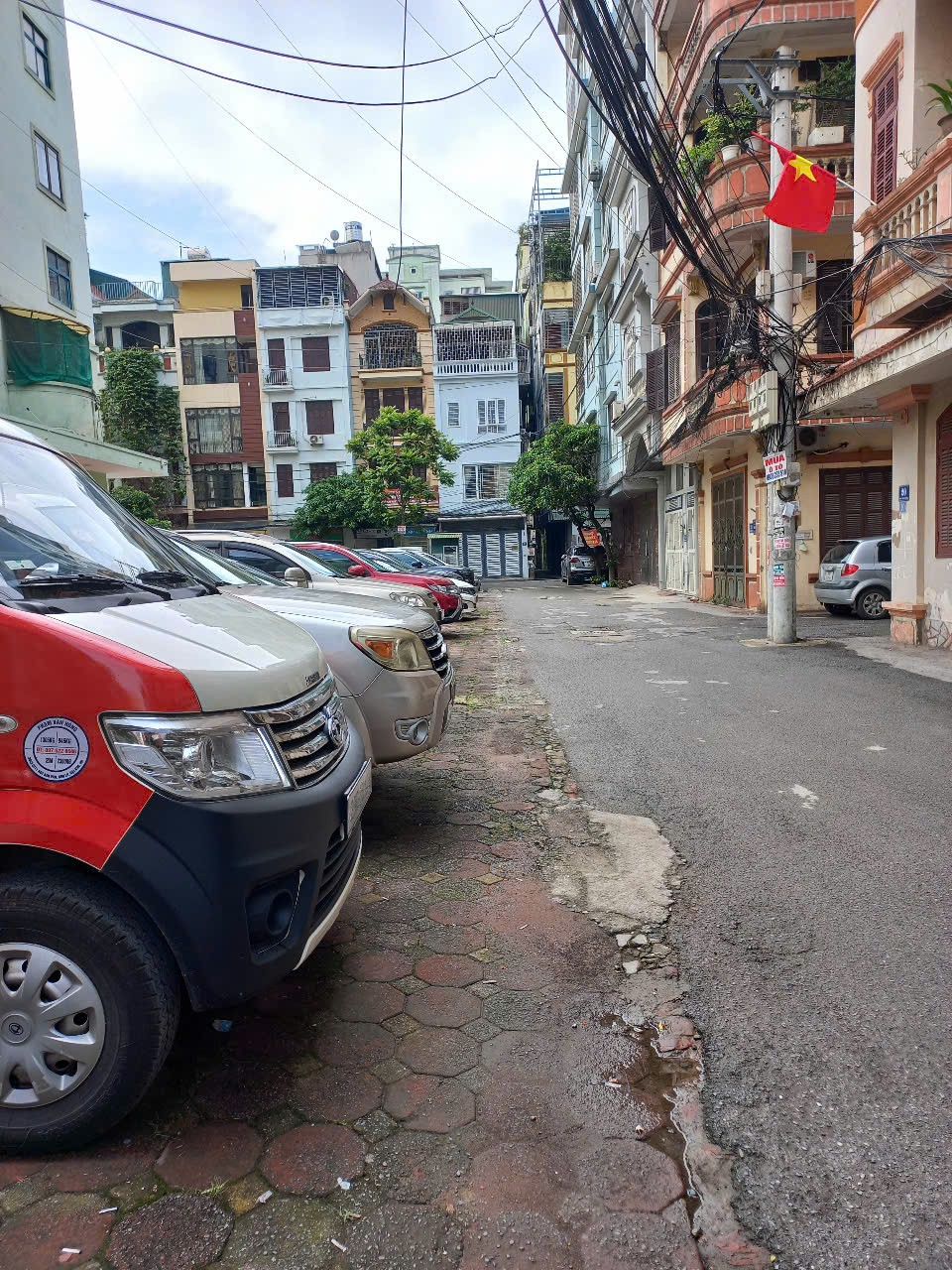 BÁN NHÀ CẤP 4 NGUYỄN XIỂN, PHÂN LÔ OTO TRÁNH, GẦN PHỐ, NGÕ THÔNG, MẶT TIỀN 4M, CHỈ 9.X TỶ 2