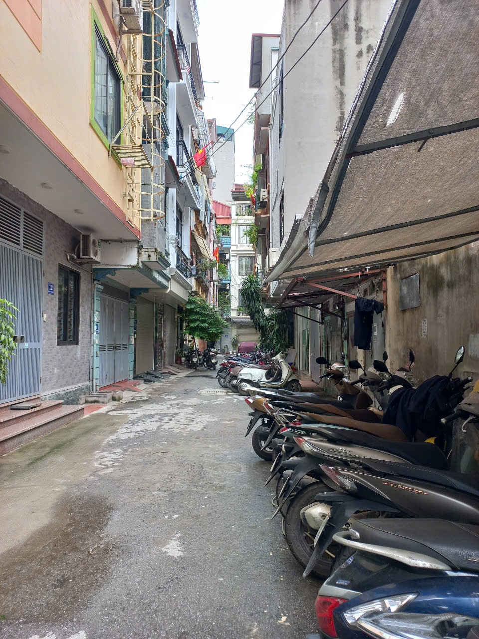 BÁN NHÀ CẤP 4 NGUYỄN XIỂN, PHÂN LÔ OTO TRÁNH, GẦN PHỐ, NGÕ THÔNG, MẶT TIỀN 4M, CHỈ 9.X TỶ 4