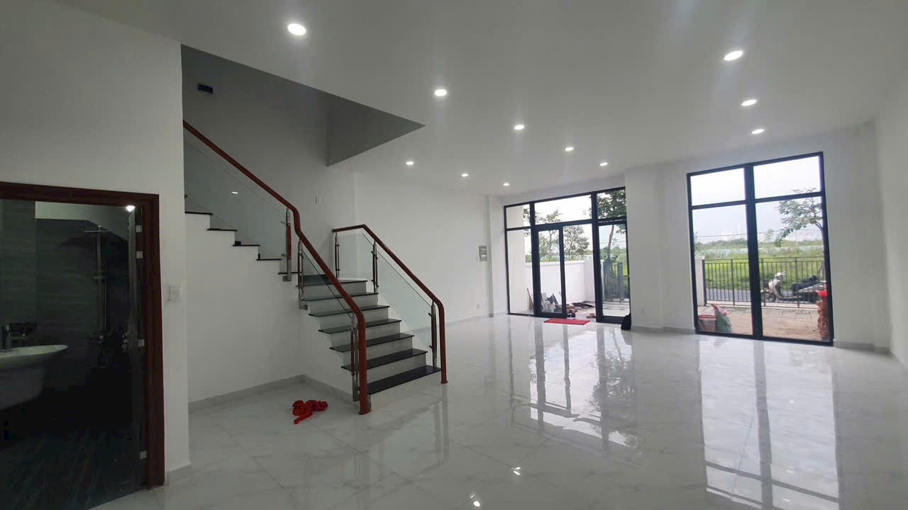 Cần bán Biệt thự Phường Cát Lái, Quận 2, Diện tích 119m², Giá 12 Tỷ 3