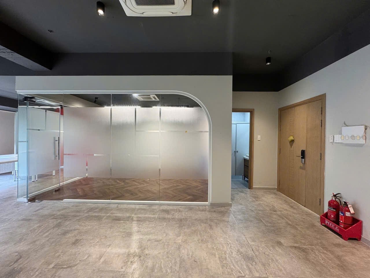 Cho thuê Nhà mặt tiền Phường Thủ Thiêm, Quận 2, Diện tích 232m², Giá 100 Triệu/tháng 5