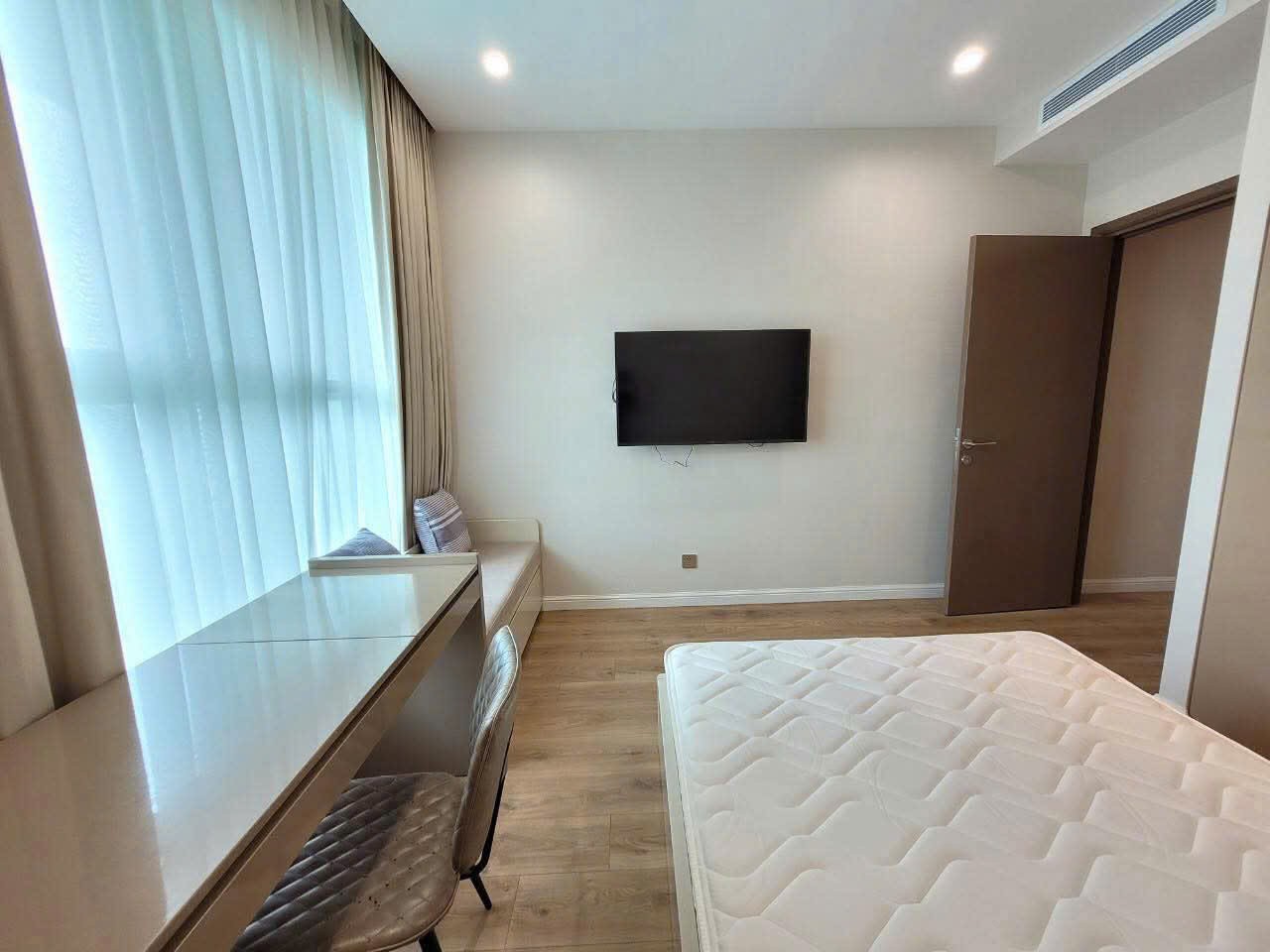 Cần bán Căn hộ chung cư Phường An Lợi Đông, Quận 2, Diện tích 200m², Giá 32 Tỷ 4