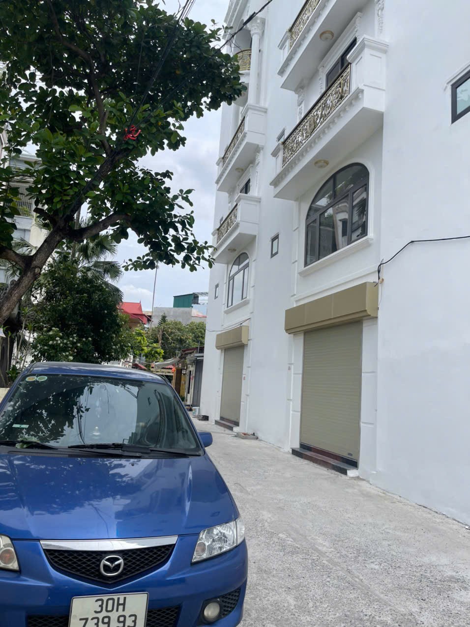 NHÀ MẶT PHỐ Ô TÔ ĐỖ CỔNG- VÀO NHÀ Nguyễn Văn Linh 63m2 X 6 Tầng  12.2 tỷ Long Biên Hà Nội . 2