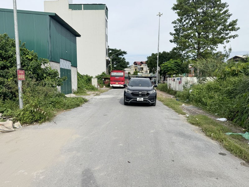 ĐÓN SÓNG ĐẦU TƯ: Lô Đất Vàng 90m2 Làng Cam Gia Lâm - Vị Trí Kim Cương, Cạnh Đường 30m, Tiềm Năng 4