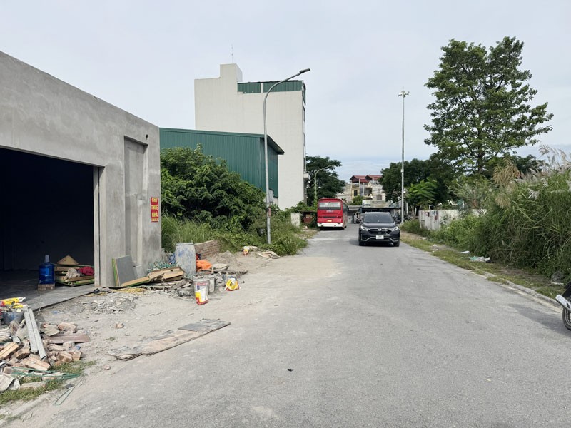 ĐÓN SÓNG ĐẦU TƯ: Lô Đất Vàng 90m2 Làng Cam Gia Lâm - Vị Trí Kim Cương, Cạnh Đường 30m, Tiềm Năng 6