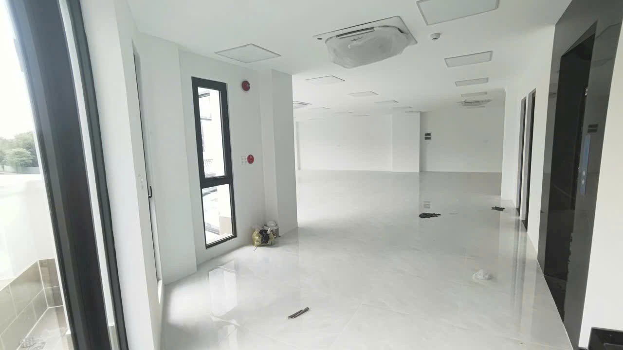 Cho thuê Nhà mặt tiền Phường Hiệp Bình Phước, Thủ Đức, Diện tích 300m², Giá 120 Triệu/tháng