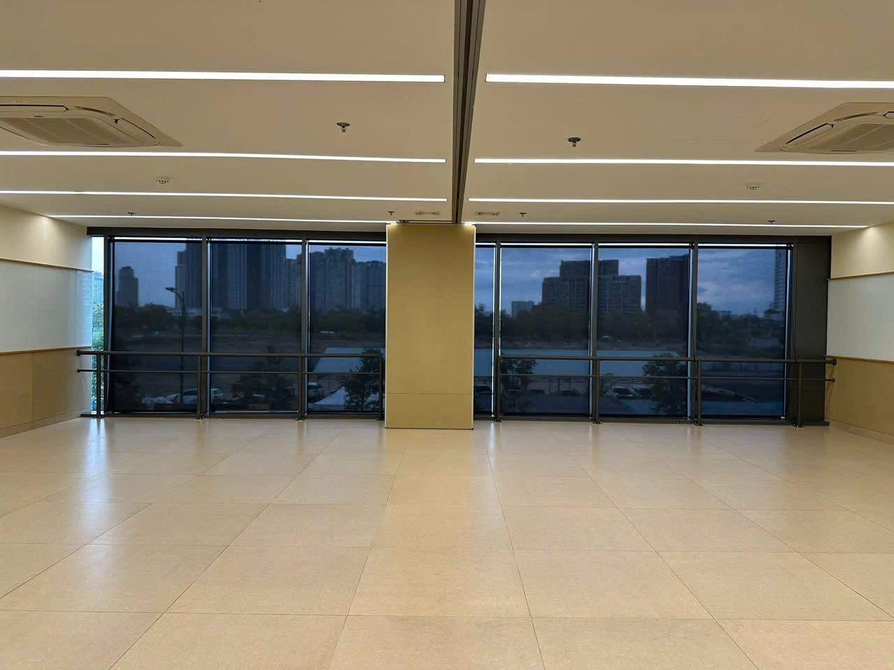 Cho thuê Nhà mặt tiền Phường Thủ Thiêm, Quận 2, Diện tích 400m², Giá 290 Triệu/tháng 2