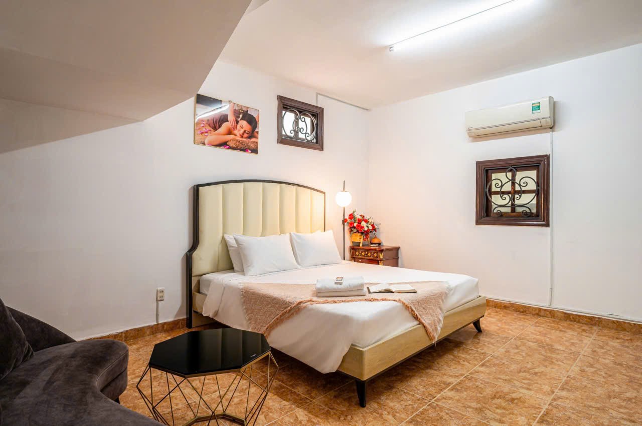 Cho thuê Biệt thự Phường Thảo Điền, Quận 2, Diện tích 360m², Giá 130 Triệu/tháng 2