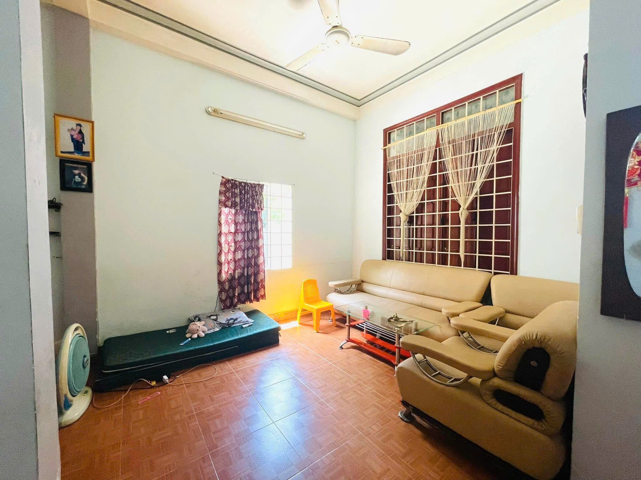NHÀ BÊ TÔNG CỐT THÉP GẦN BIỂN BA LÀNG NGANG 6m HẺM THÔNG QUẢNG ĐỨC, BẮC NHA TRANG. 2
