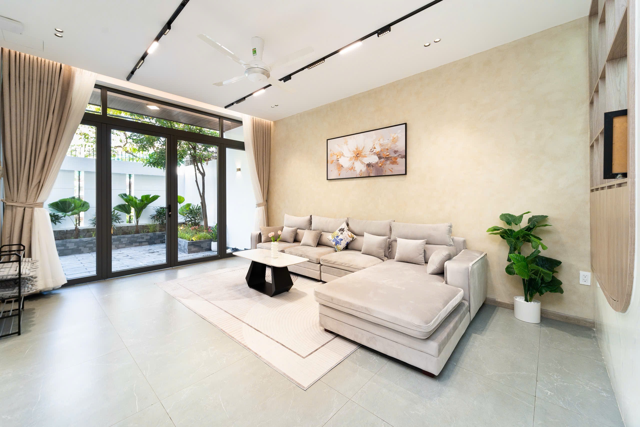 Cần bán Biệt thự Bình Chánh, Hồ Chí Minh, Diện tích 200m², Giá 40 Tỷ 10