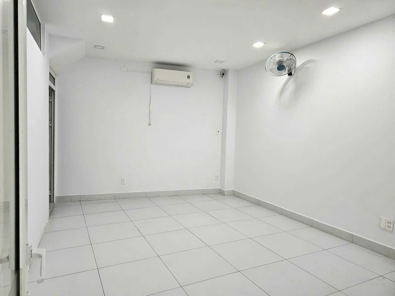 Cần bán Nhà mặt tiền Quận 9, Hồ Chí Minh, Diện tích 109m², Giá 07.5 Tỷ 4