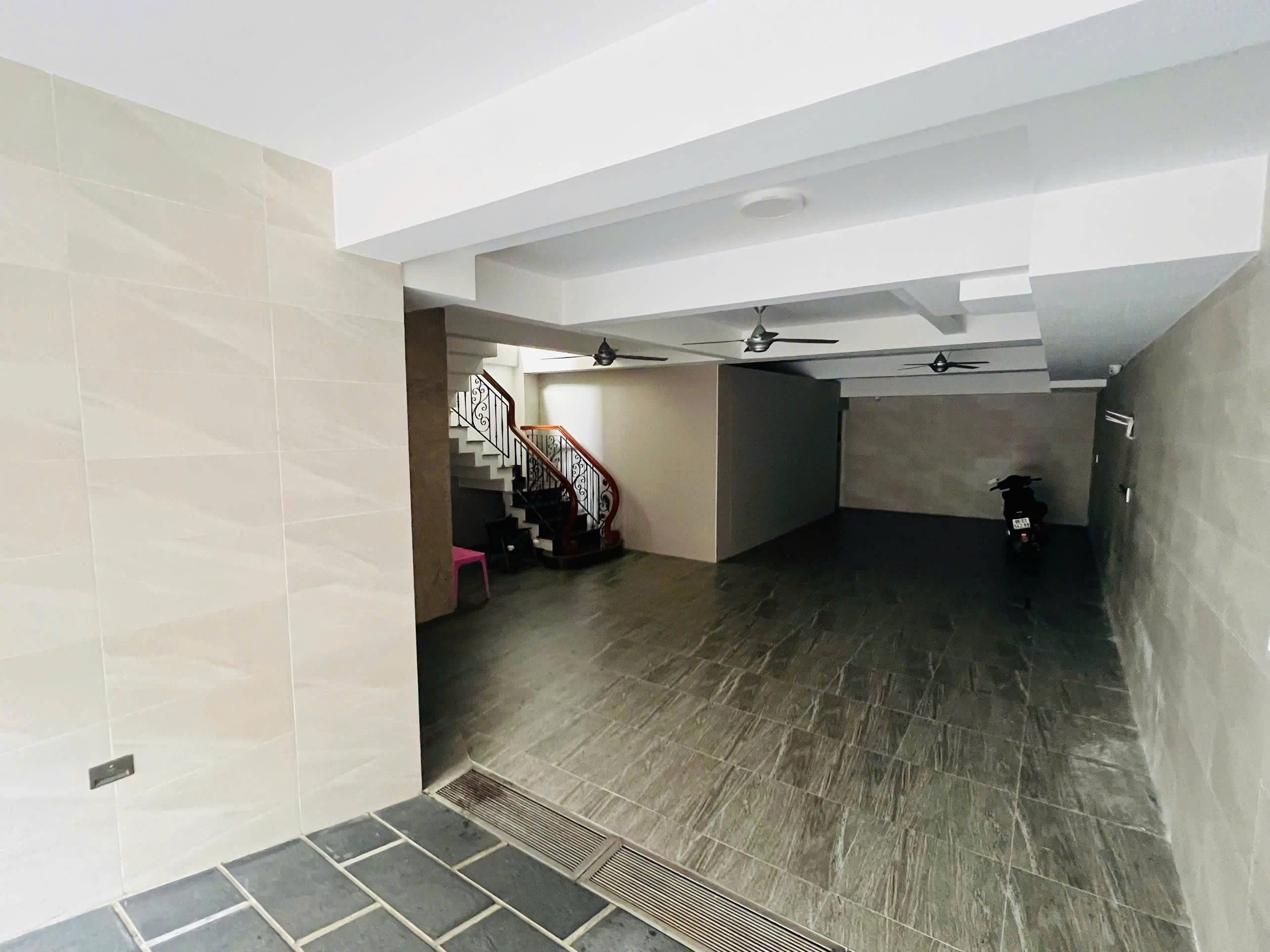 Cho thuê Văn phòng Phường Tân Hưng, Quận 7, Diện tích 200m², Giá 0120 Triệu/tháng