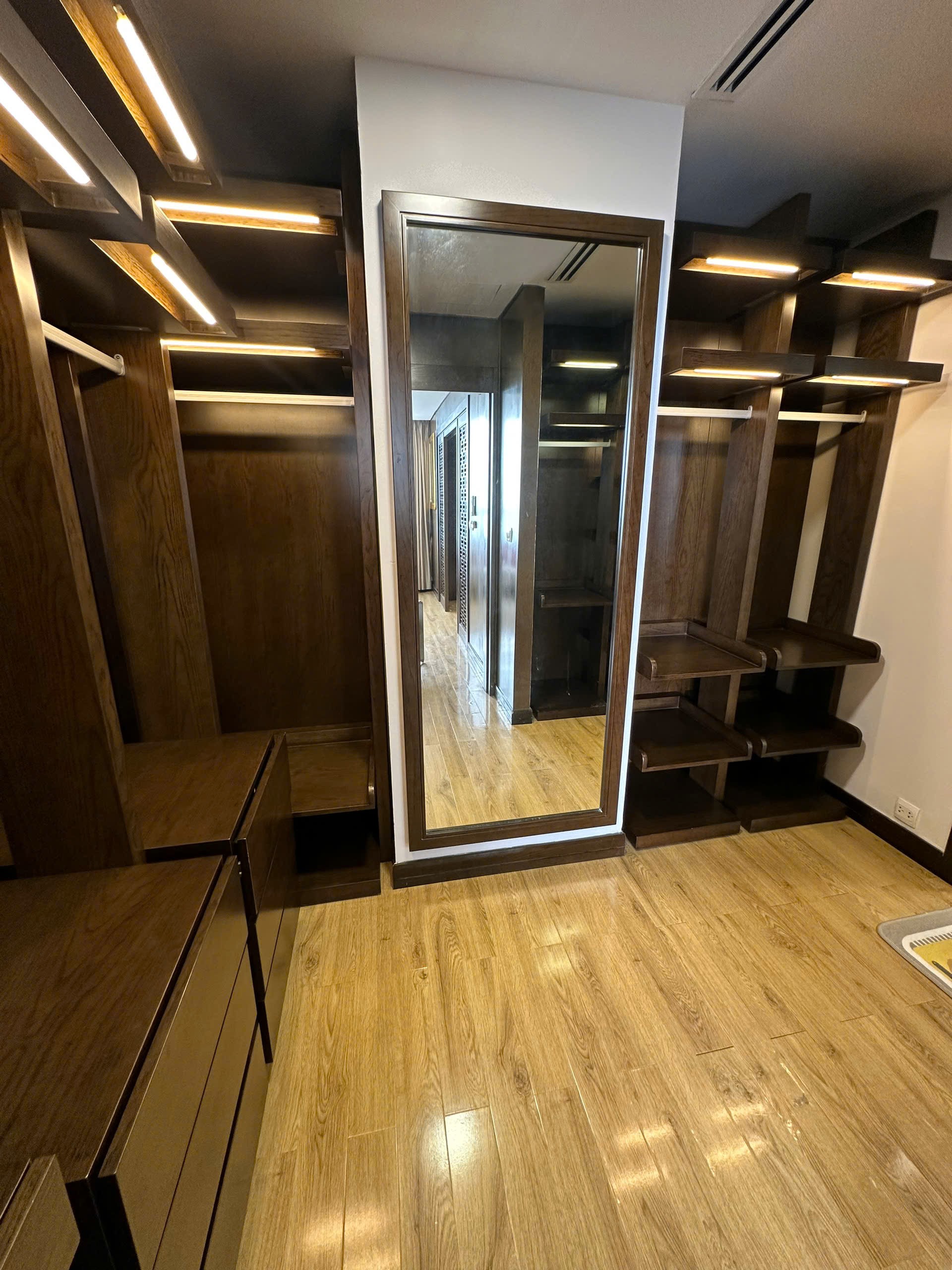 Cho thuê Căn hộ chung cư Quận 7, Hồ Chí Minh, Diện tích 267m², Giá 75 Triệu/tháng 16