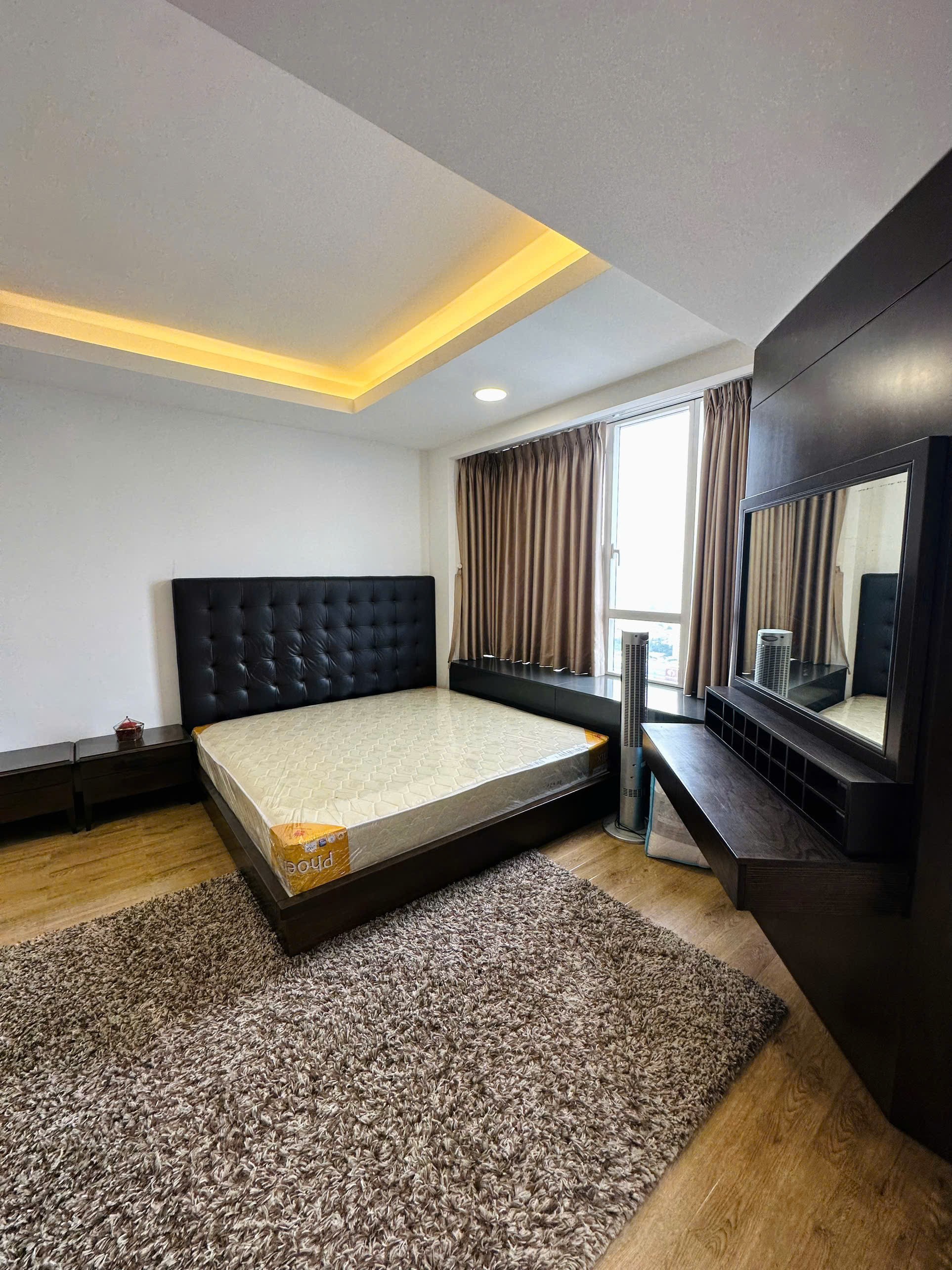 Cho thuê Căn hộ chung cư Quận 7, Hồ Chí Minh, Diện tích 267m², Giá 75 Triệu/tháng 12
