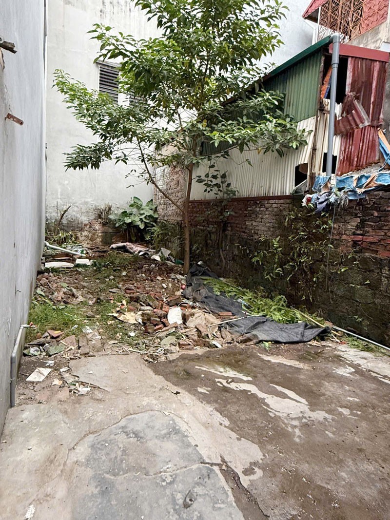 Cần bán 49,2m2 đất vuông đẹp trong ngõ 76 Hoa Lâm. Cách 10m ra đường thông ô tô