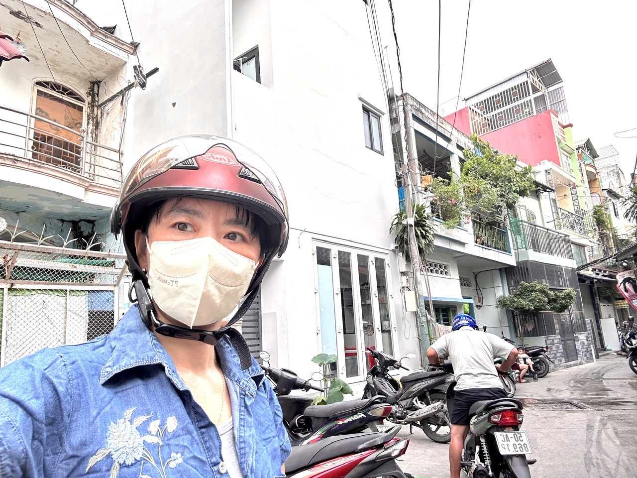 BÁN NHÀ CẤP 4- HIÊN ĐANG SỮA CHỮA- TRƯỚC NHÀ RỘNG 8M- NGANG NỞ HẬU- Đ.TÔN ĐẢN- GIAO THƯƠNG GIỮA