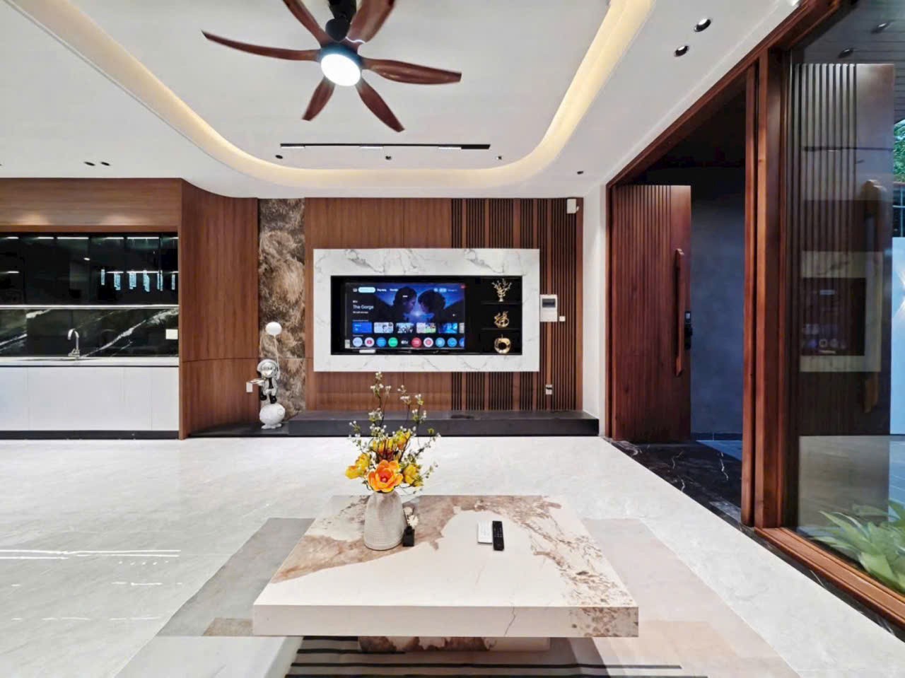 BÁN NHÀ 3 TẦNG MỚI ĐƯỜNG LỖ GIÁNG ,HOÀ XUÂN,ĐÀ NẴNG