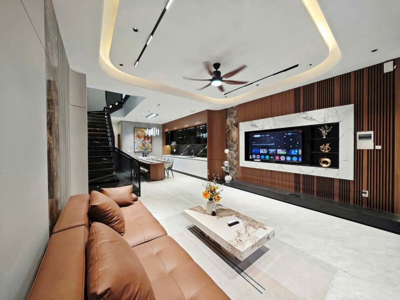 BÁN NHÀ 3 TẦNG MỚI ĐƯỜNG LỖ GIÁNG ,HOÀ XUÂN,ĐÀ NẴNG 2