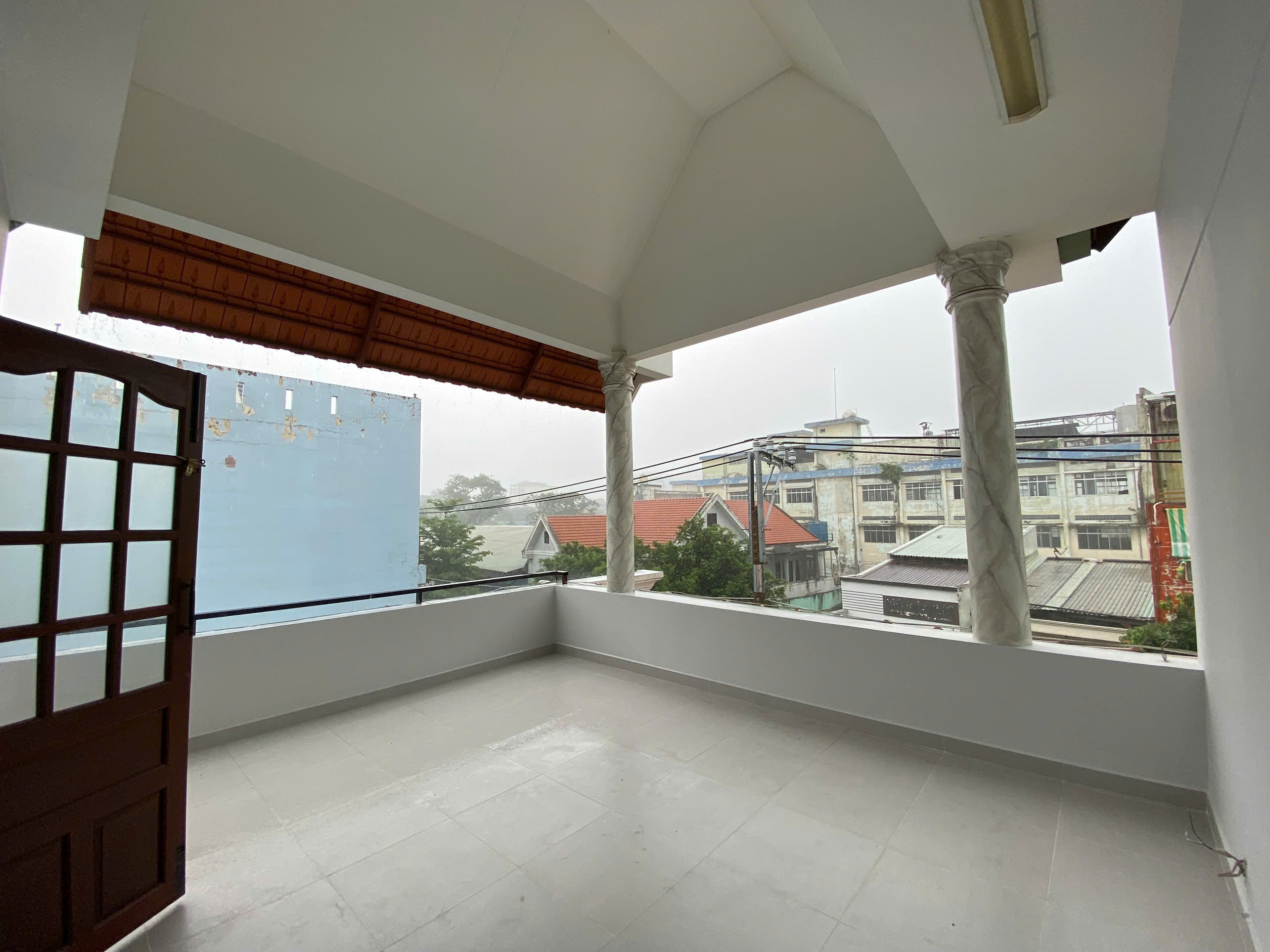 Siêu VIP cần nhượng gấp Biệt Thự (12x20) Mặt tiền Đông Hưng Thuận 17, Q12 giá tốt 5