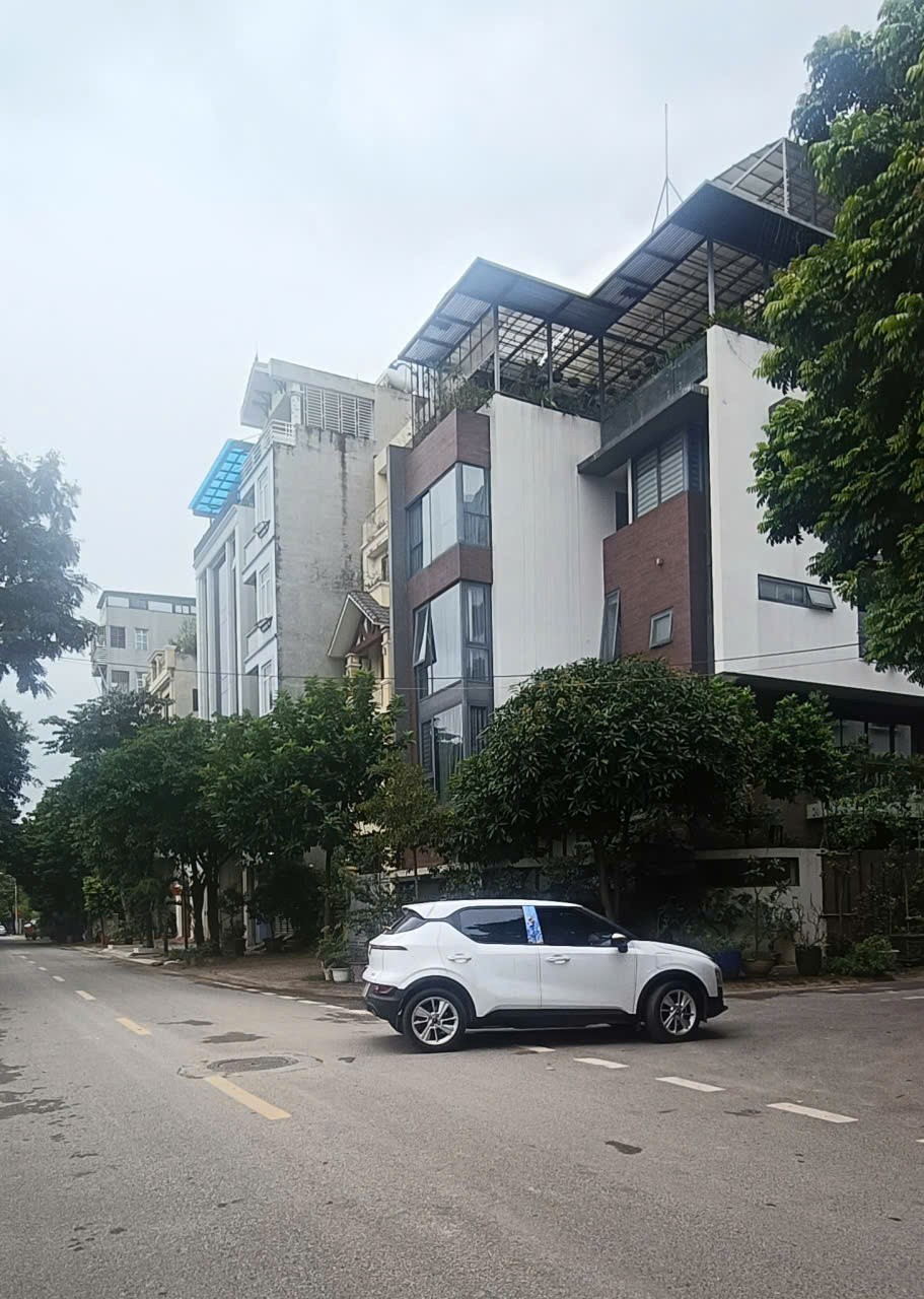 Hiếm - Đất ĐG Đức Diễn 144m2 - MT8m, Vỉa hè Container tránh, giá 39.8 tỷ 2