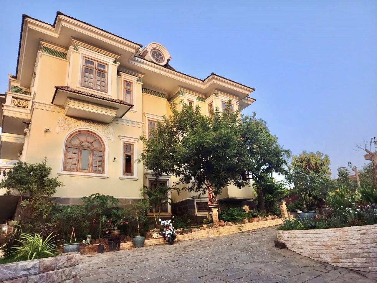 Cho thuê Biệt thự Quận 9, Hồ Chí Minh, Diện tích 1600m², Giá 095 Triệu/tháng 2