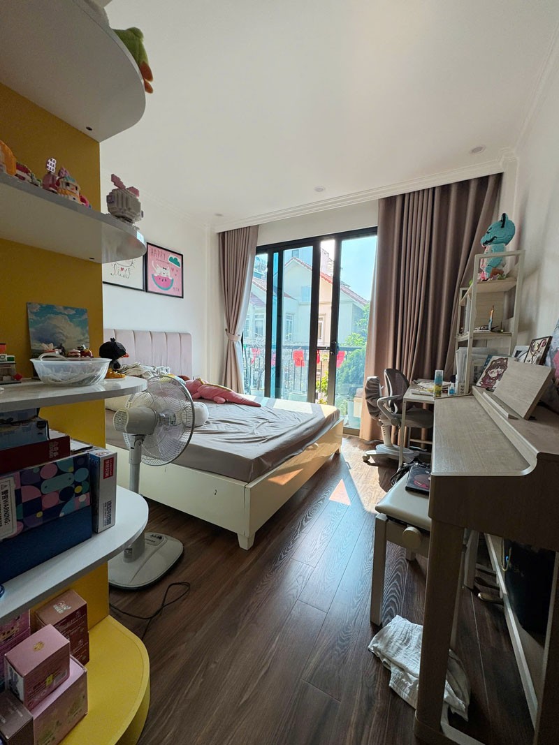 Cần bán 36,8m2 nhà 4 tầng từ tầng 2 xây 40m2/sàn, nhà mặt ngõ 80 Hoa Lâm - Ngay chợ Kinh Doanh 2