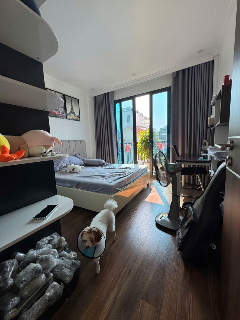 Cần bán 36,8m2 nhà 4 tầng từ tầng 2 xây 40m2/sàn, nhà mặt ngõ 80 Hoa Lâm - Ngay chợ Kinh Doanh 7