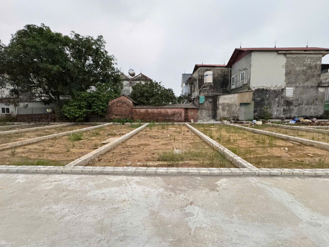 Bán đất thôn Ấp Tre, (Tổ 9 cũ), xã Quang Minh, TP HN. Thửa đất vuông đẹp, đường rộng 3,5m 2
