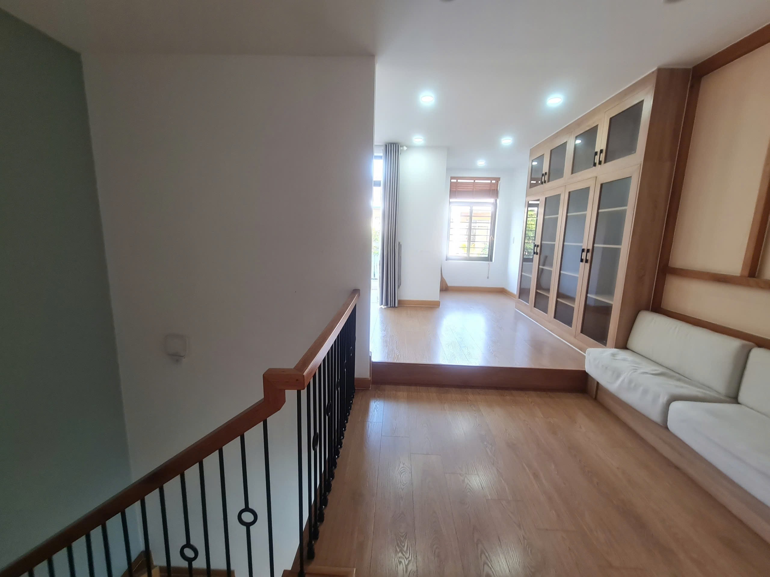 Cần bán Biệt thự Phường Phước Long B, Quận 9, Diện tích 26m², Giá Thương lượng 6