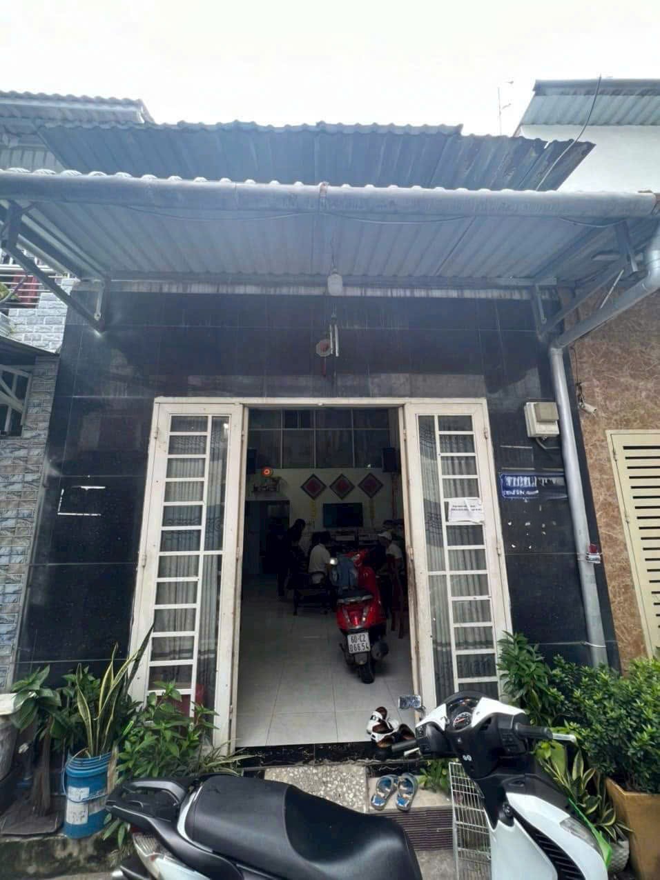 Bán nhà 488// Lê Trọng Tấn, Tây Thạnh dt 62m2 1 lửng 2pn 2wc giá 4,95 tỷ