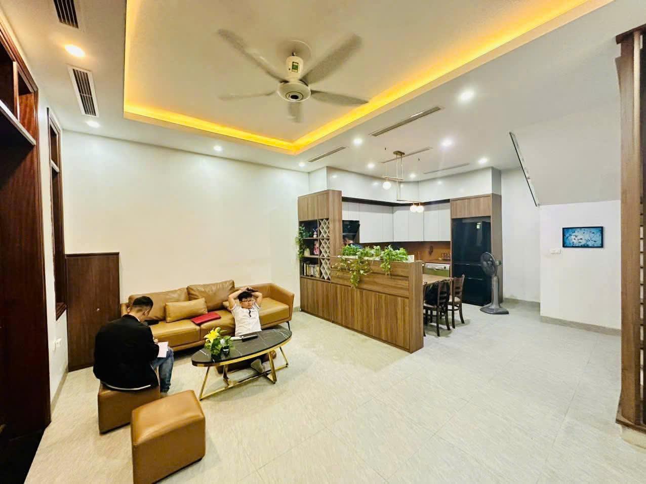 BÁN NHÀ DÒNG TIỀN,CẦU GIẤY,HN. 2