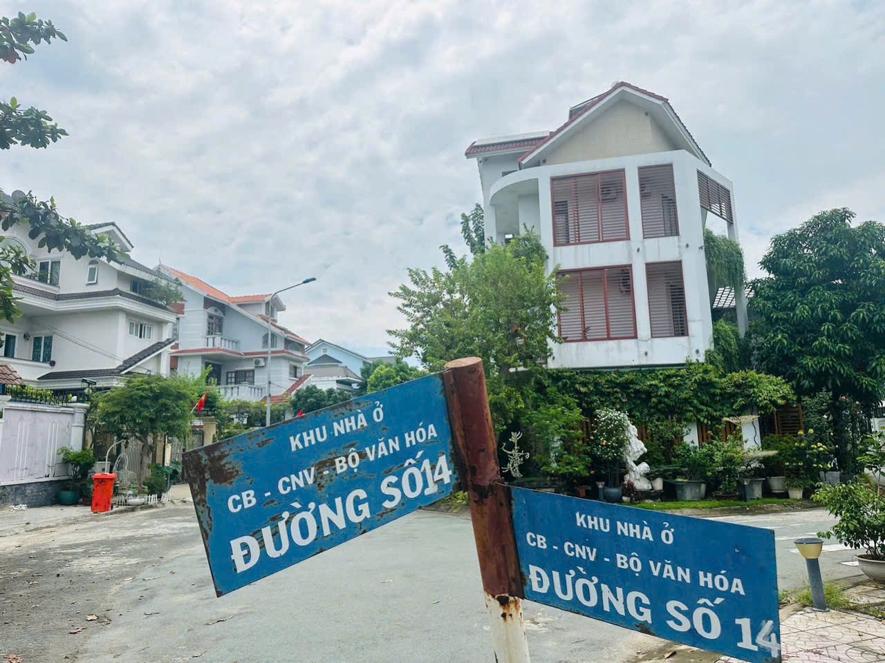 Cần bán Đất Phường Phước Long B, Quận 9, Diện tích 198m², Giá 15.2 Tỷ 5