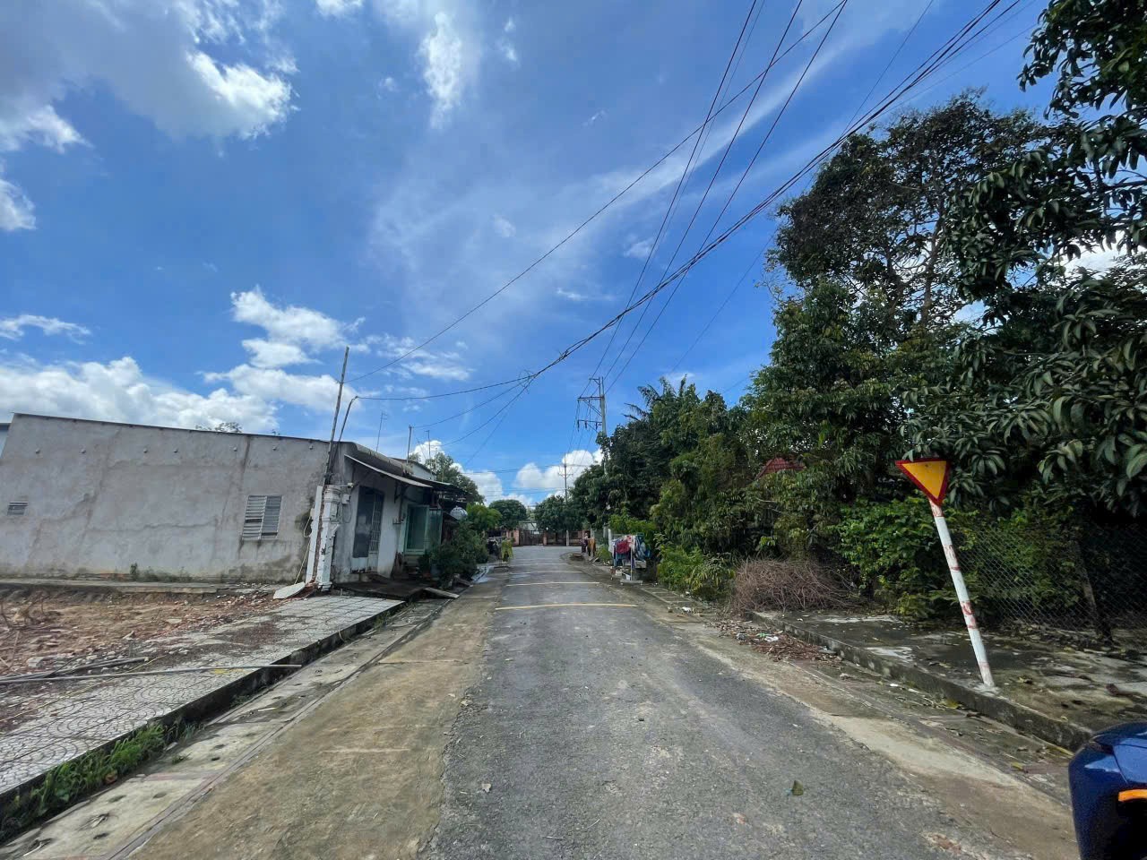 Hot : 7 lô thổ cư đường nhựa xã An Nhơn Tây dt 120 -> 150m2 giá 2,3 tỷ / lô 3