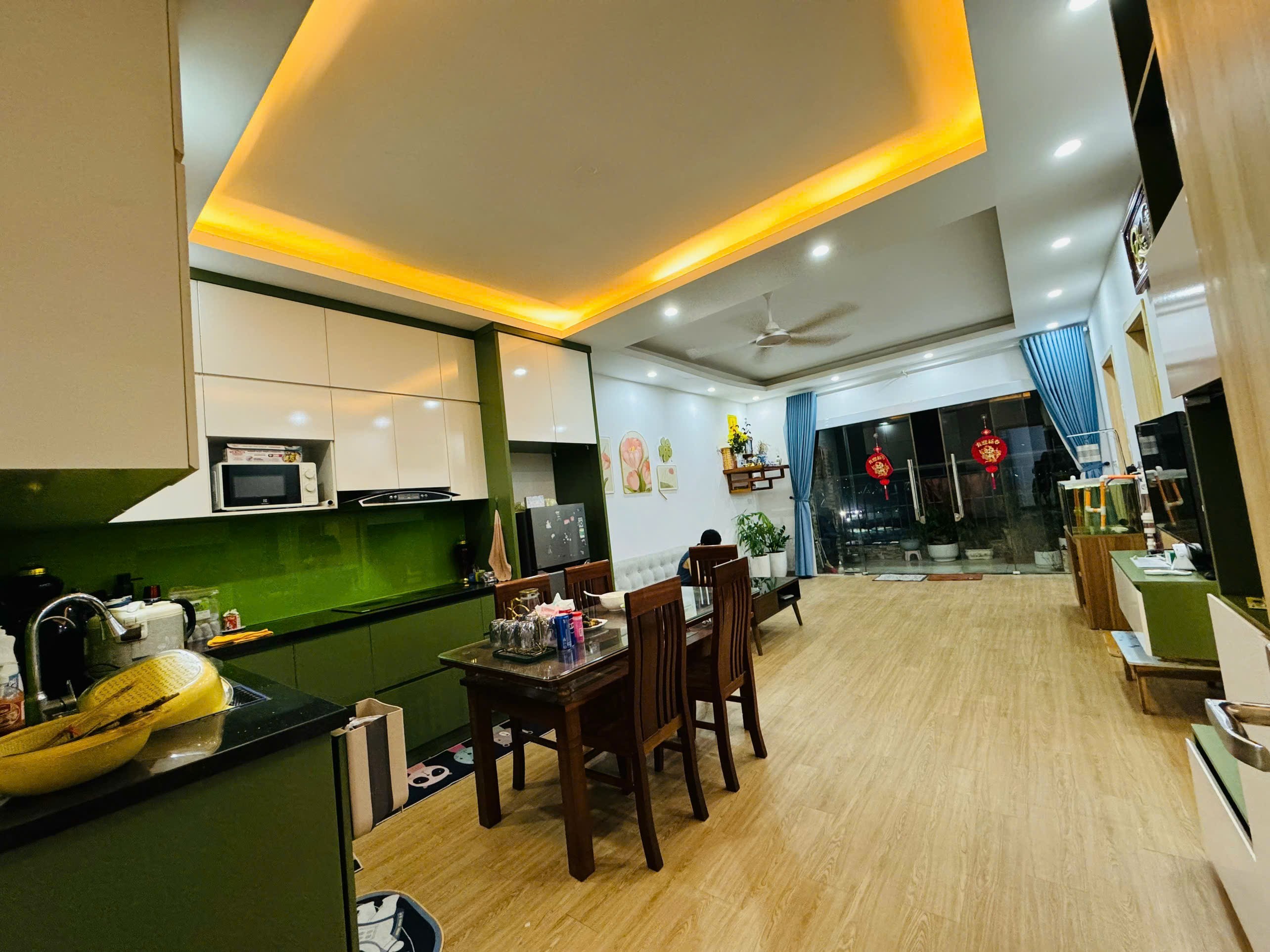 Chính chủ cần bán gấp căn góc 80m2, tầng đẹp khu 6 toà mới chung cư Thanh Hà. 8