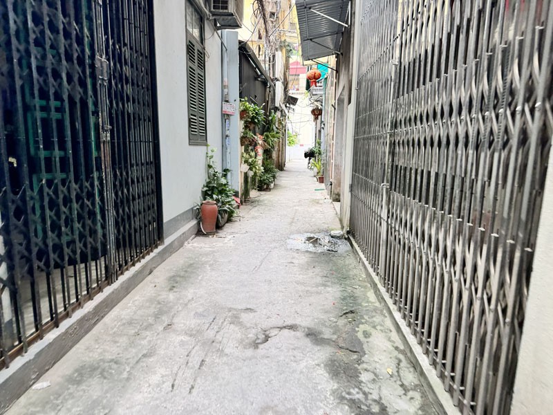 Cần bán 49,2m2 đất vuông đẹp trong ngõ 76 Hoa Lâm. Cách 10m ra đường thông ô tô 6